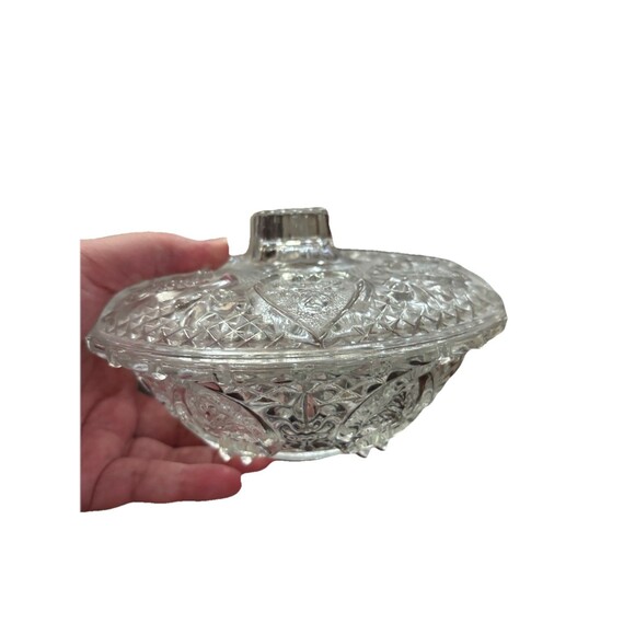 KIG Malaysia Clear Glass Lidded Candy/Nut Bowl With Heart & Fleur-De-Lis Design - Picture 2 of 5
